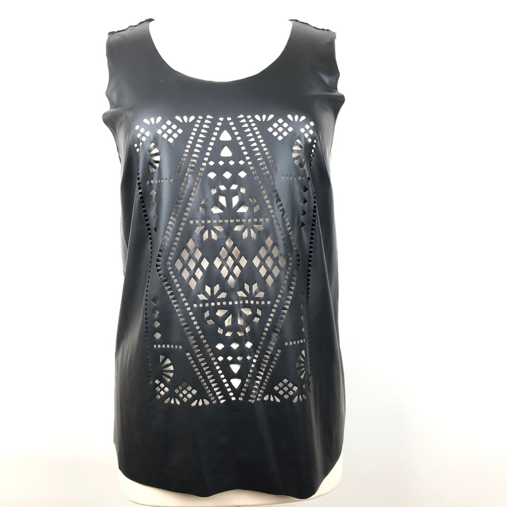 Romeo&Juliet Couture M Faux Leather Laser Cut Top